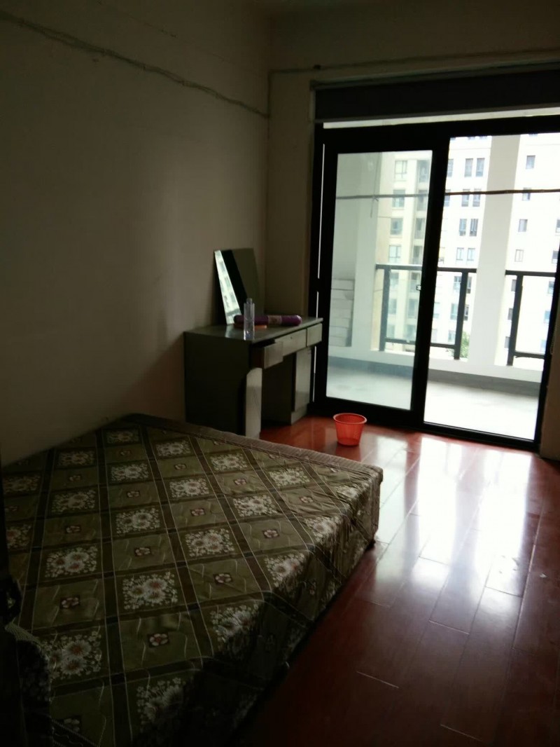 萬邦沁河灣,90平米1300