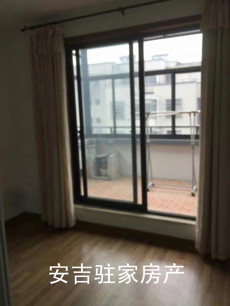 安吉縣政府后面嘉禾苑小區(qū)精裝好房