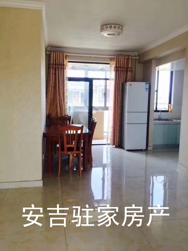 嘉鴻苑豪華裝修兩室 干凈整潔大方