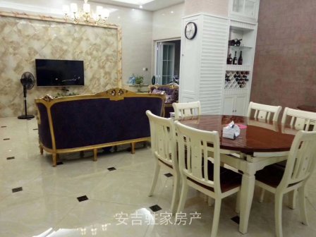 縣政府邊小區(qū)房嘉鴻苑，全新裝修，三室，只要3000