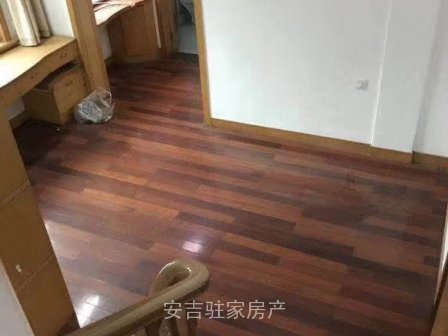 市區(qū)中心精裝排屋拎包入住5萬一年看中好商量