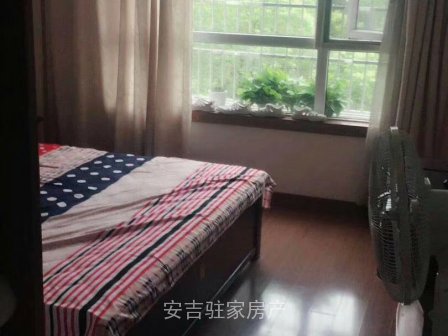 市區(qū)中心時代新城3樓精裝3室首付僅需30萬