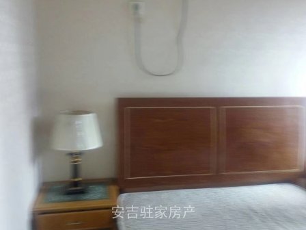 竹海御景城電梯房14樓3室2廳2衛(wèi)月租只要2300