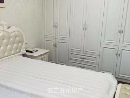 薔薇郡4樓3室2廳2衛(wèi)帶車位還帶儲藏室豪華裝修只要163萬！