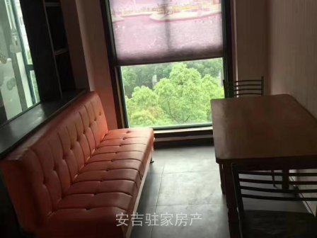丹桂苑四樓單身公寓56方精裝拎包入住每月1400半年付