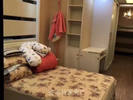 市中心位置浦源悅府單身公寓電梯房八樓第一次出租朝東只要2200