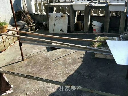 翠竹小區(qū)五樓40方帶大露臺只要27萬