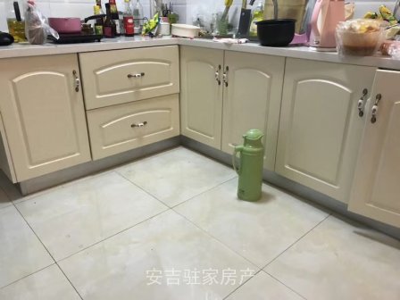 吉祥閣小兩室白色溫馨裝修只要1600電梯房八樓