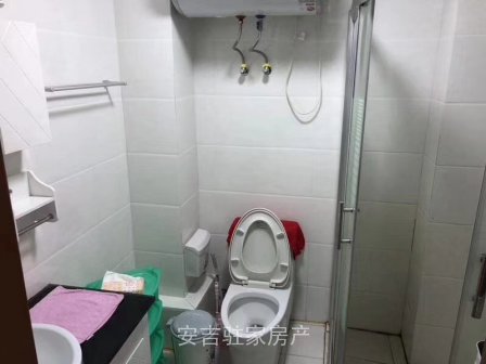 降價(jià)啦，投資客趕緊看過(guò)來(lái)吧。!直降7萬(wàn)云鴻銘樓樓小2室，豪華裝修55萬(wàn)口價(jià)。。